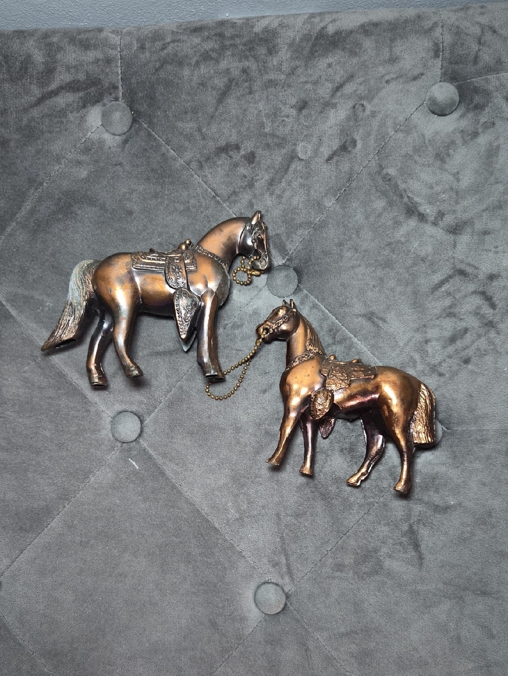 Bronze Horse Wall Decor Pair – Elegant Bronze Finish